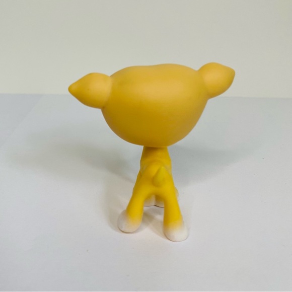 Littlest Pet Shop #875 Yellow Greyhound Dog LPS Blue Teardrops Green Eyes - Picture 4 of 7